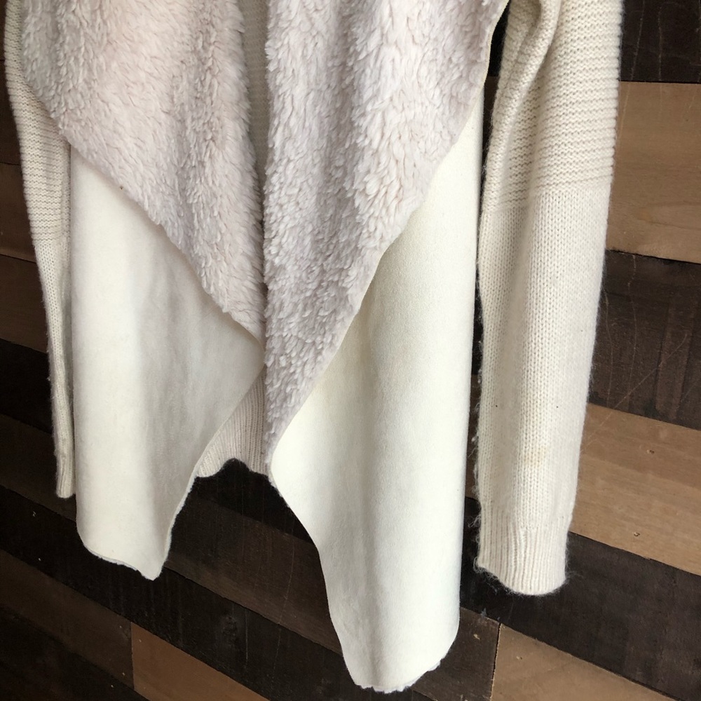 Sweater - Picture 2 of 2